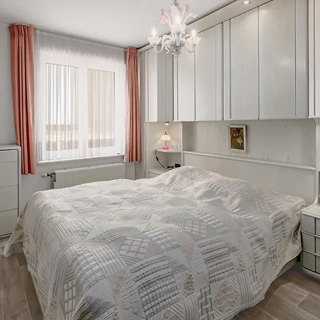 Stephanie 0406 G30 *