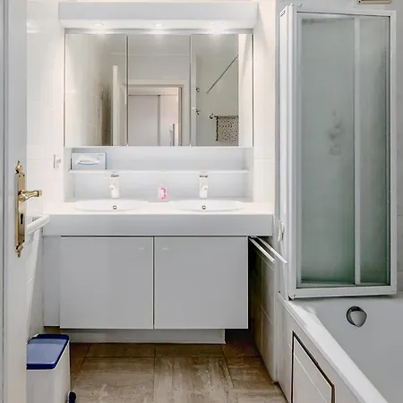 Stephanie 0406 G30 Sint-Idesbald